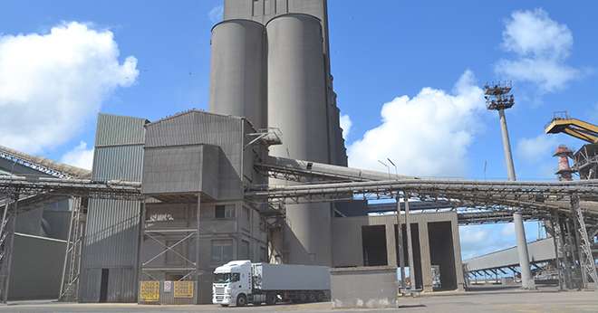 Un deuxième portique de déchargement pour les céréales et les pellets de bois sera installé à la Sica Nord Céréales à Dunkerque en mars. © S.Bot/Pixel image