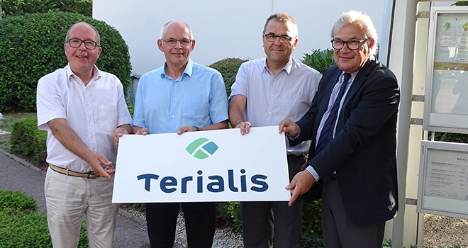 Philippe Mangin, Jean-Paul Marchal, Éric Chrétien et René Bartoli ont dévoilé le logo de Terialis, le 18 juillet, devant la presse. Photo : Jean-Luc Masson