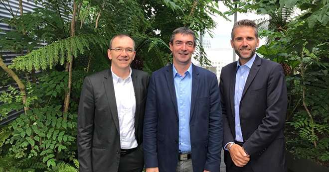 Un accord a été signé entre InVivo (Jérôme Cailleau), Unéal (Bertrand Hernu) et Smag (Stéphane Marcel). Photo : Advitam