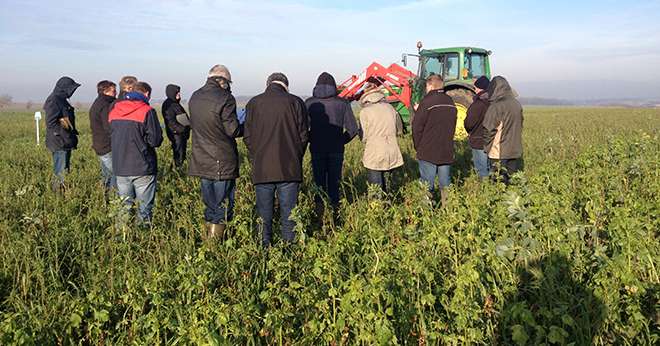 Visite d'une plateforme d'un agriculteur Dephy organisée par Négoce Nord-Est. Photo : DR