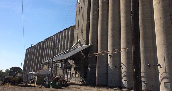 Heartland Co-op compte 71 sites sur l’ensemble de l’État de l’Iowa, dont 61 silos répartis sur 24 comtés et une capacité de stockage d’environ 3,2 millions de tonnes. Photos : Hélène Sauvage/Pixel image