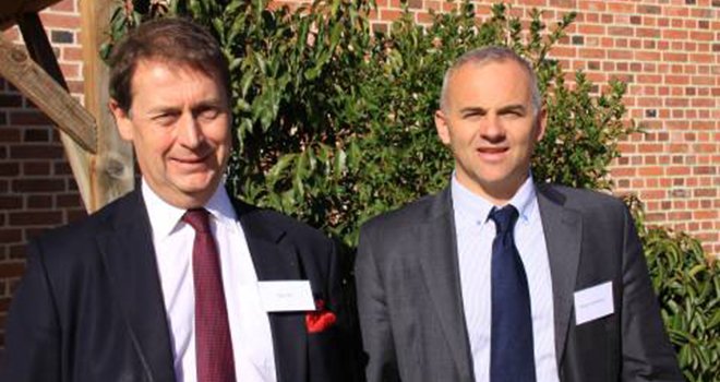 Nigel Day et Sylvain Ducroquet, respectivement président et vice-président de l'EMSA, lors de l’AG de l’association européenne des trieurs à façon. DR