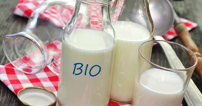 En cumul sur les 11 périodes 2022, les ventes de lait liquide bio ont reculé de 9%. © Printemps/Adobe Stock