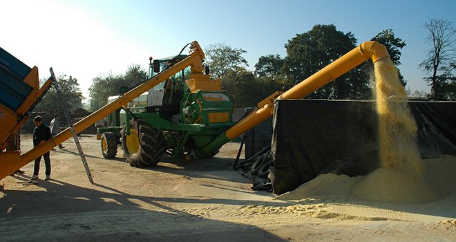 La réussite du maïs grain humide passe par le stockage. © D.Bodiou/Pixel6TM