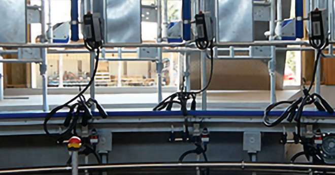 Un nouveau robot de traite installé à la station expérimentale des Trinottières.