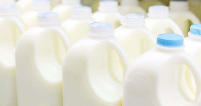 Entre mi 2014 et fin 2015, la hausse de stock au sein de l’Union européenne est estimée à trois millions de tonnes équivalents lait. Crédit: Korta/Fotolia