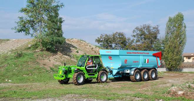 Vingt modèles sont disponibles avec des charges allant de 3 800 kg à 4 200 kg, et des hauteurs de levage de 7 à 10 mètres. Photo : Simon Billaud
