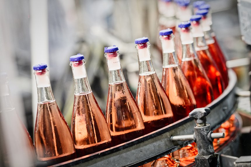 Le crémant rosé de Bordeaux fonctionne particulièrement bien sur le marché français.  Photo : Bordeaux Families