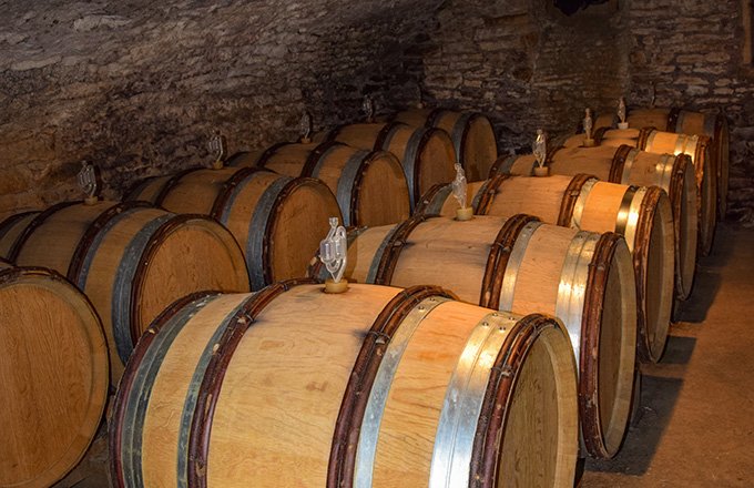 Le domaine tend à allonger la durée d’élevage de certains vins. Photos : E.Thomas/Pixel6TM