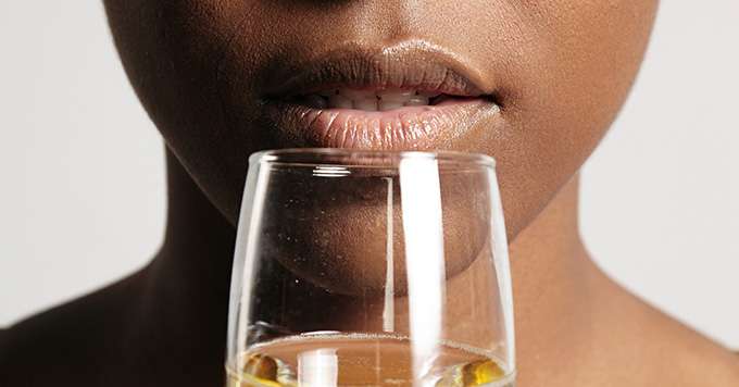 Présenté comme le nouvel eldorado pour le commerce des vins, le Nigéria, a baissé ses importations en 2015 et 2016. Une reprise du marché est annoncée. Photo : Anastasia/Fotolia