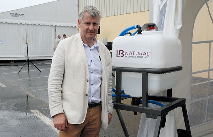 Christophe Marchais, oenologue chez LVVD : « L’intérêt de LB Natural porte sur la réduction des sulfites, mais aussi sur les brett et le goût du vin. » Photo : O. Lévêque/pixel image