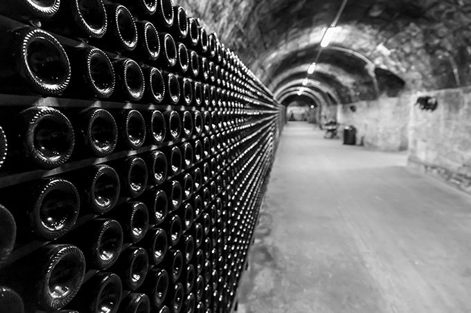 En 2015, 312 521 412 bouteilles de champagne ont été expédiées dans le monde, soit une hausse de 1,7 % comparé à 2014. Photo : annavaczi/Fotolia