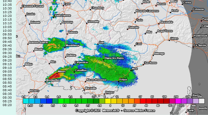 Animation radar de Météo Ciel: les pluies stagnent près de Nîmes