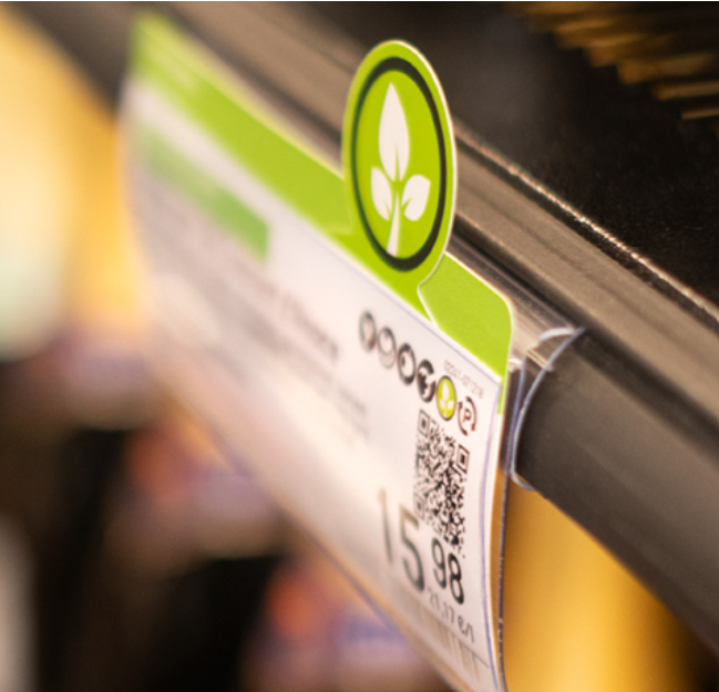 Les labels Green Choice de la gamme Alko indiquent l'engagement du producteur de boissons en faveur du travail environnemental et du développement durable.