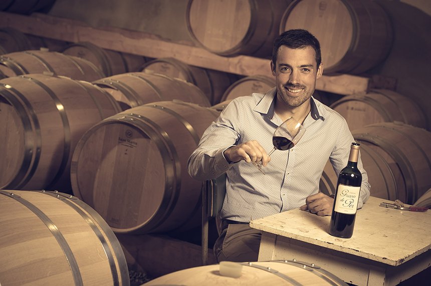 Maxime Saint-Martin :  jeune viticulteur et président des Crus Artisans du Médoc. Credit photo : Jean-Bernard Nadeau.