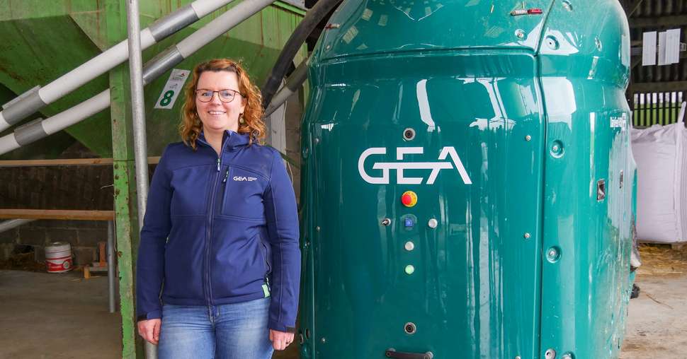Clémence Poussier utilise des robots GEA pour la traite et l'alimentation de ses vaches laitières.