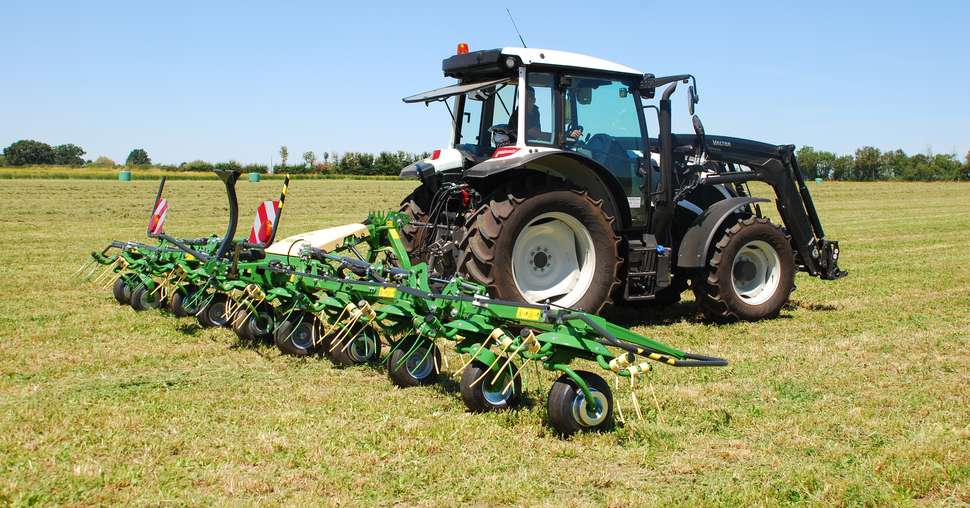 Krone: les faneuses portées Vendro complètent la gamme KW