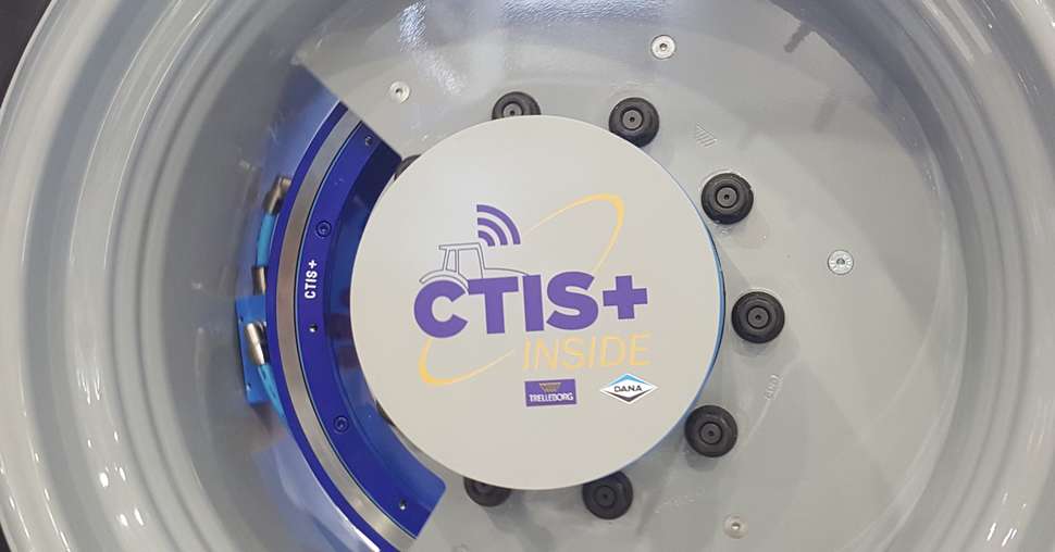 La solution de télégonflage CTIS+ Inside s’intègre directement au tracteur.