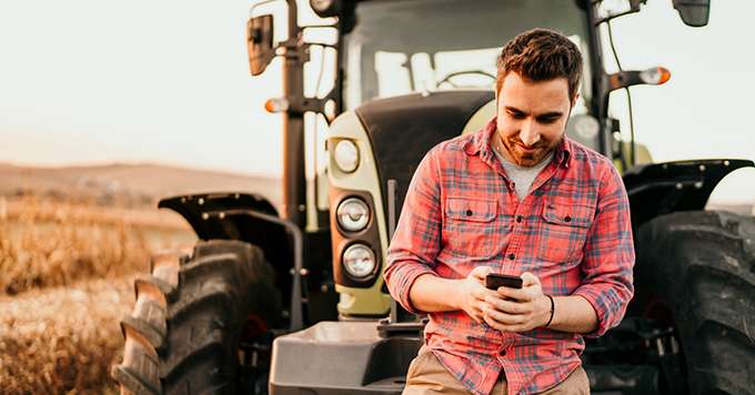 Agri-échange veut convaincre 1.000 agriculteurs d’utiliser sa solution d’échanges sans avance de trésorerie. Crédit: Hoda Bogdan/Adobe Stock