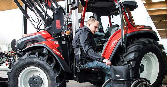 Lindner propose d’usine un tracteur modifié et adapté pour les personnes à mobilité réduite. Photo : Lindner