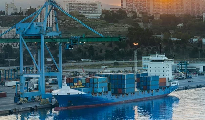 Port in Marseille - Marseillle-Fos port - Transport maritime