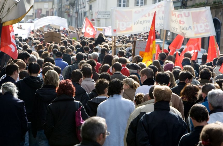manifestation travail social grève médico-social syndicat professionnel Ségur Laforcade mouvement national précarité salaires