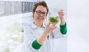 Justine Perrotte, responsable du groupe matériel végétal chez Invenio
