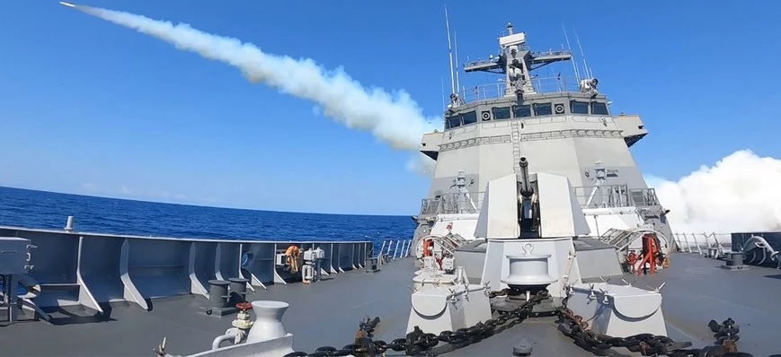 Mer de Chine méridionale : exercice militaire comm