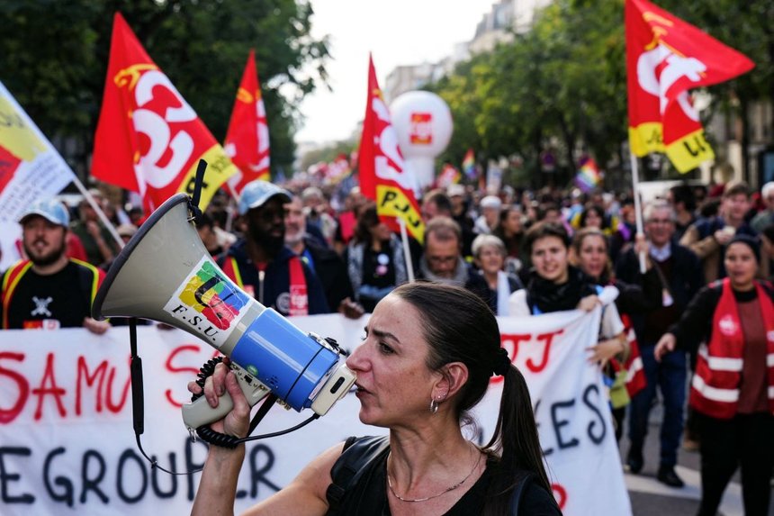 Manifestations retraite travail social cortège secteur médico-social grève interprofessionnel crise Gouvernement PLF PLFSS