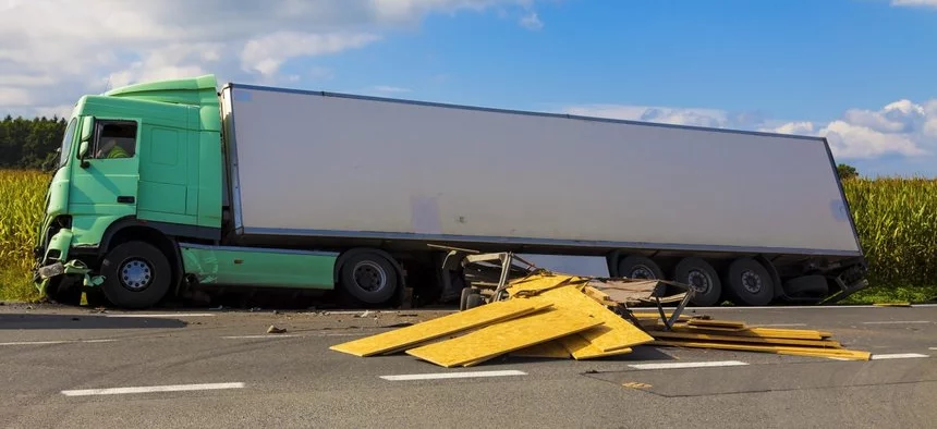 Fermeture de l'autoroute A28 due à une collision e