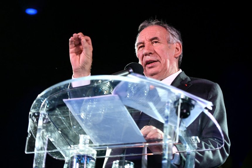 Discours de politique générale Premier ministre François Bayrou pauvreté exclusion associations fédération des acteurs de la solidarité Fas