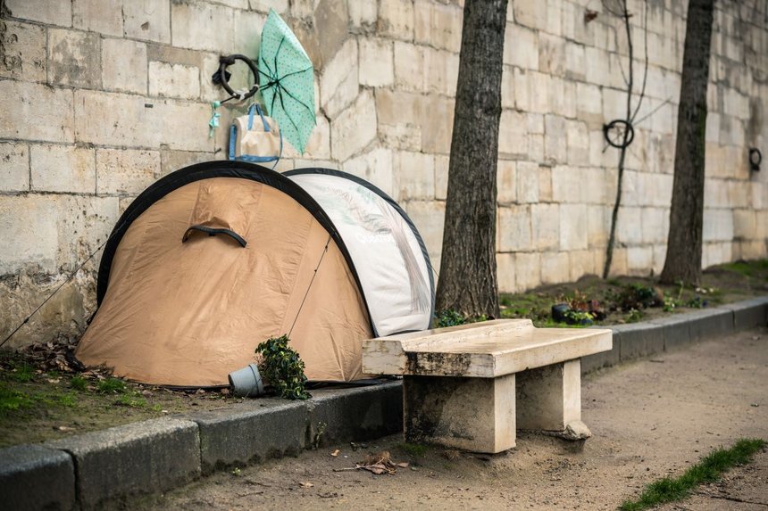 Pauvreté précarité rapport fondation abbé Pierre mal-logement 2025 handicap expulsions locatives sans domicile précarité énergétique