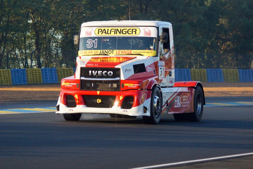 L'Iveco Strator #31 du Team Truck Toulousain