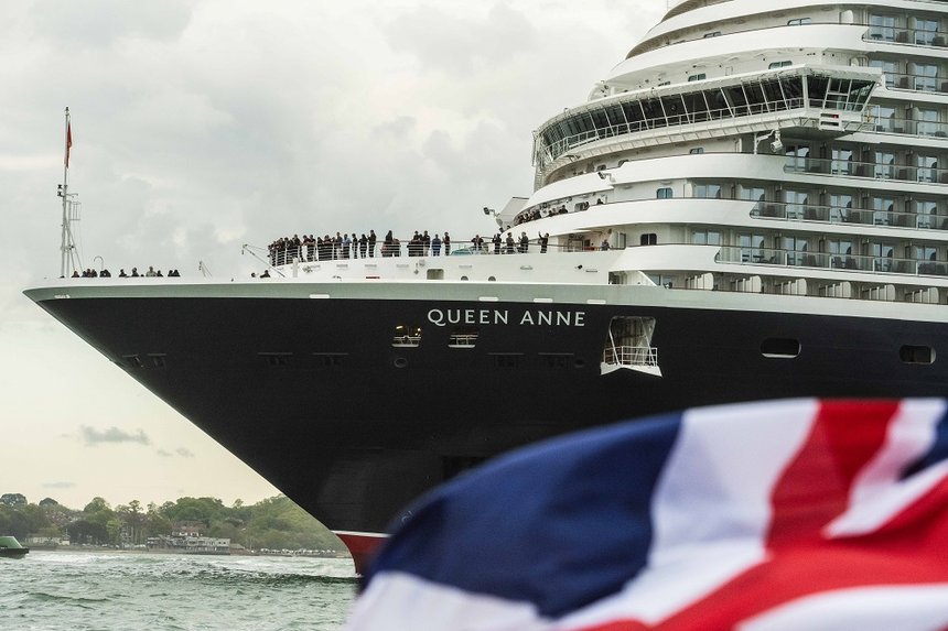 Queen Anne Arrival-006