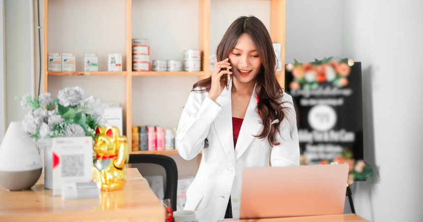 ASV : pourquoi sourire au téléphone change vraiment la relation clients