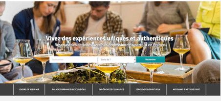 { element.images.0.titre }}