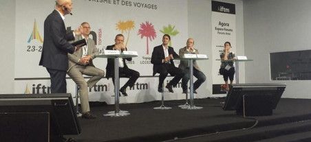{ element.images.0.titre }}
