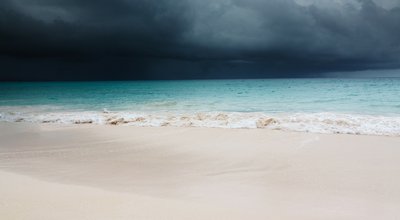 Isaac met les Antilles à l’arrêt 