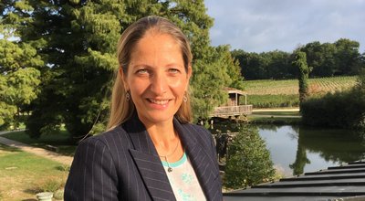 Léna Le Goff prend la direction de l'hôtel de luxe Les Sources de Caudalie 