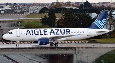 Aigle Azur : comment les agences de voyages s'organisent dans l'urgence 