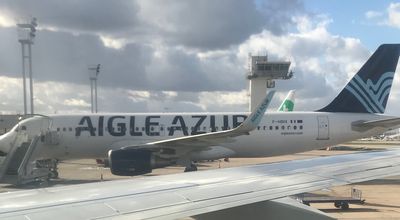 Aigle Azur : des milliers de passagers bloqués, les agences de voyages en colère 