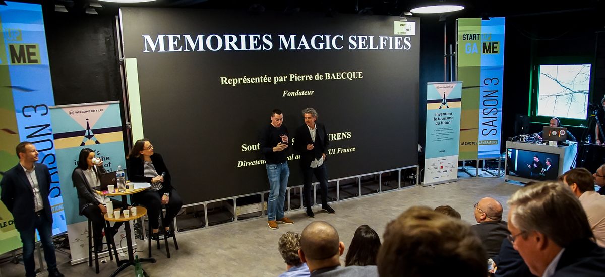 { element.images.0.titre }}