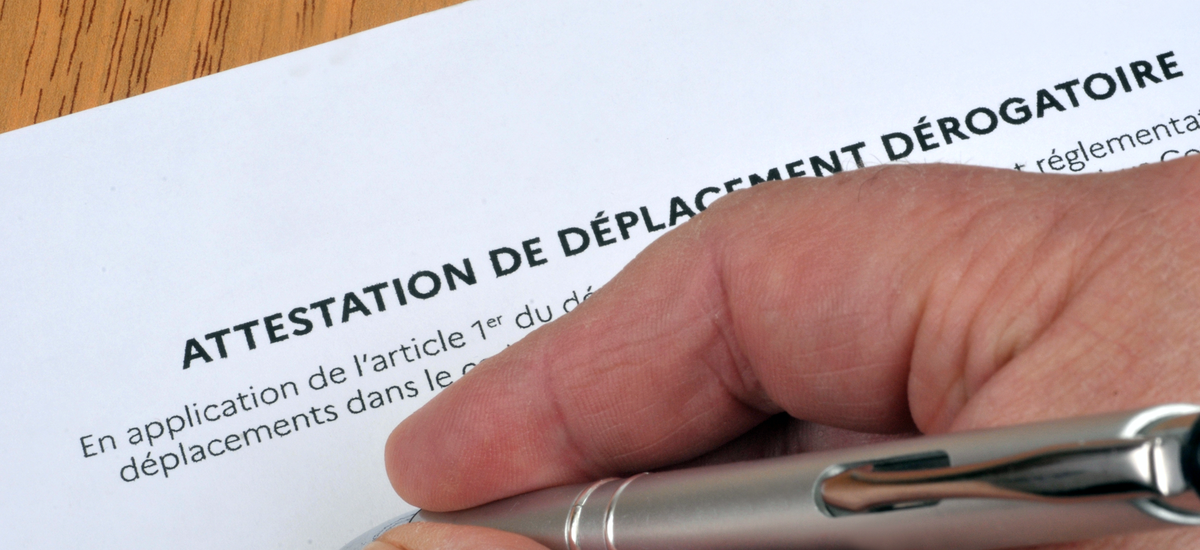 { element.images.0.titre }}