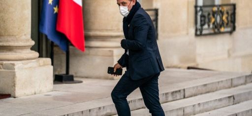 { element.images.0.titre }}